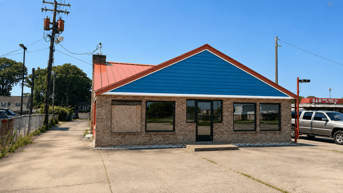 Image for Freestanding Retail/Restaurant Building – C2-Zoned Former Diner with 16 Parking Spots on High-Traffic Little Creek Rd, Norfolk, VA