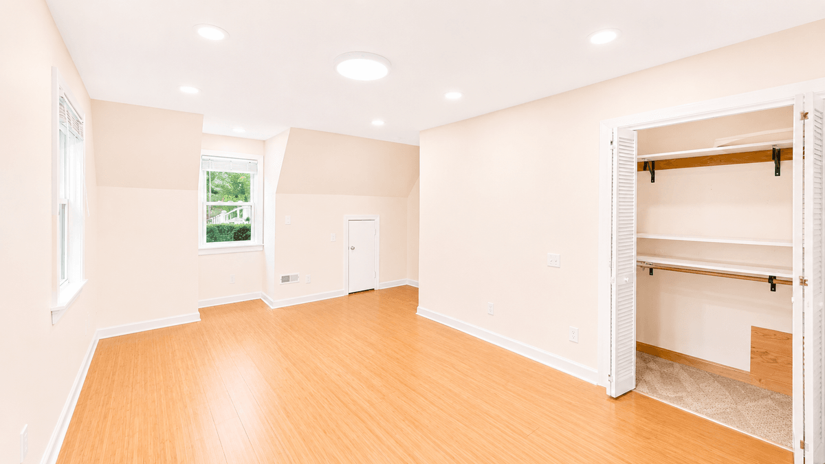Image for Renovated  3BR/1.5BA Portsmouth Cape Cod with Detached Workshop