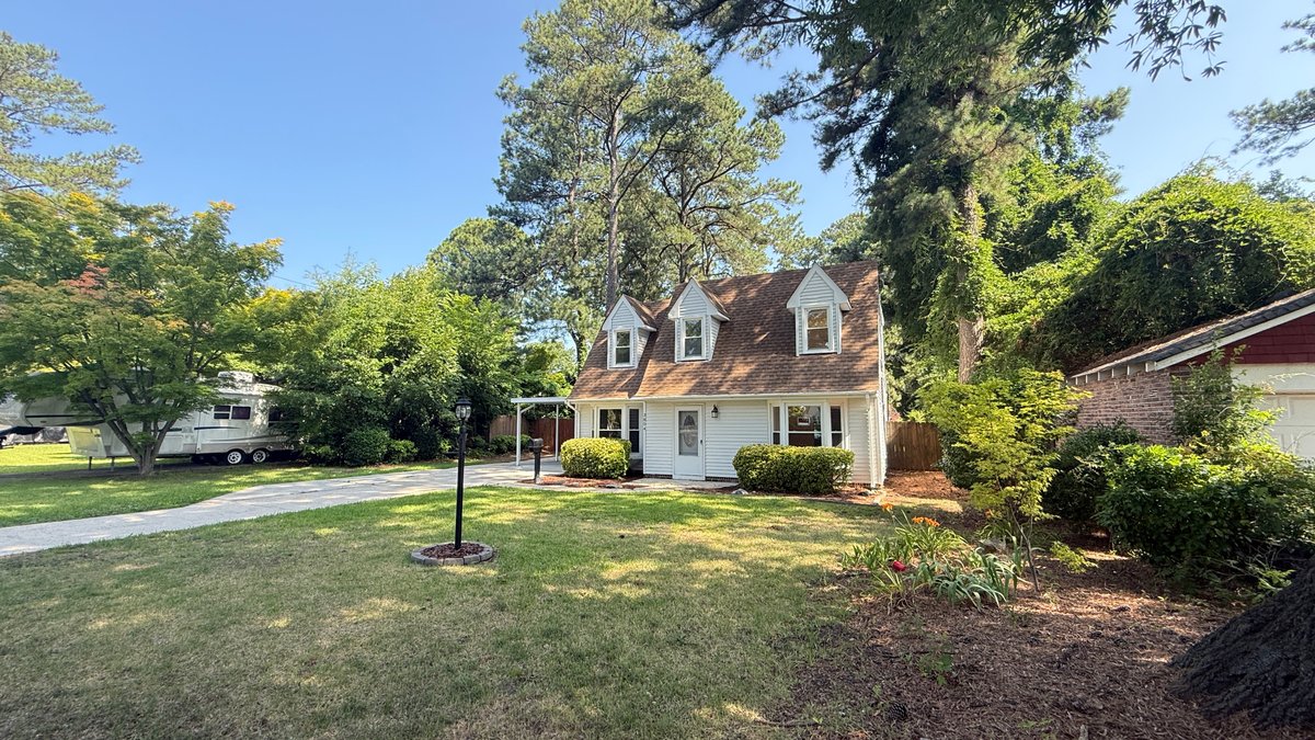 Image for Renovated  3BR/1.5BA Portsmouth Cape Cod with Detached Workshop