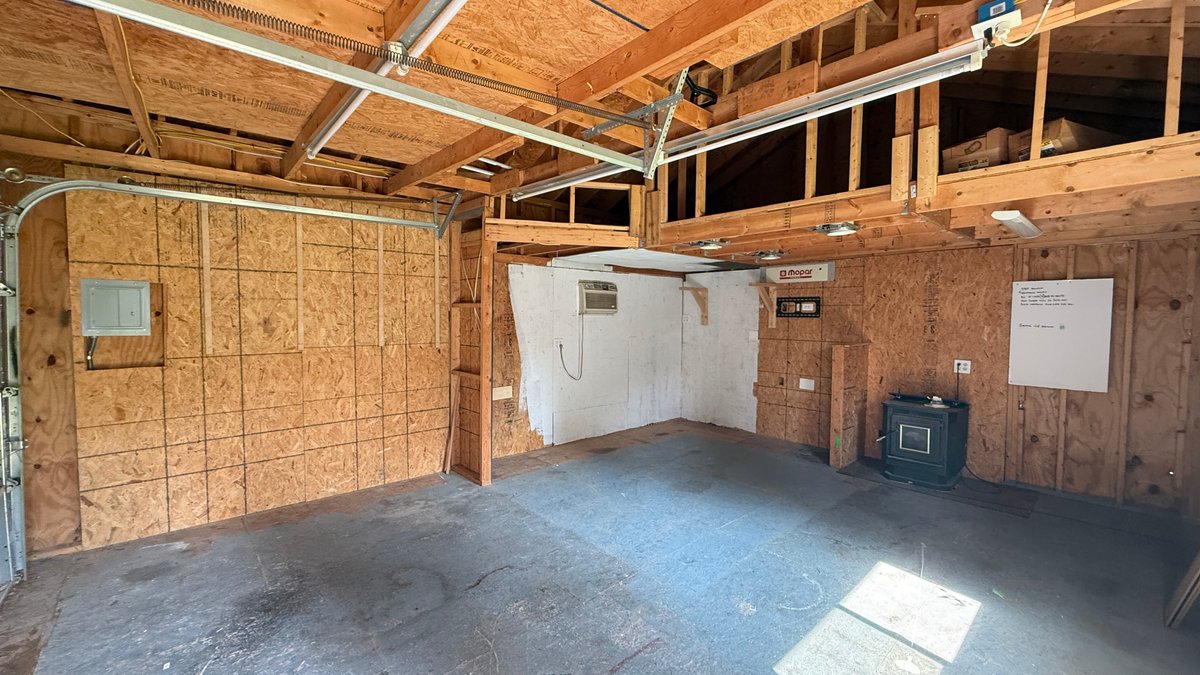 Image for Renovated  3BR/1.5BA Portsmouth Cape Cod with Detached Workshop