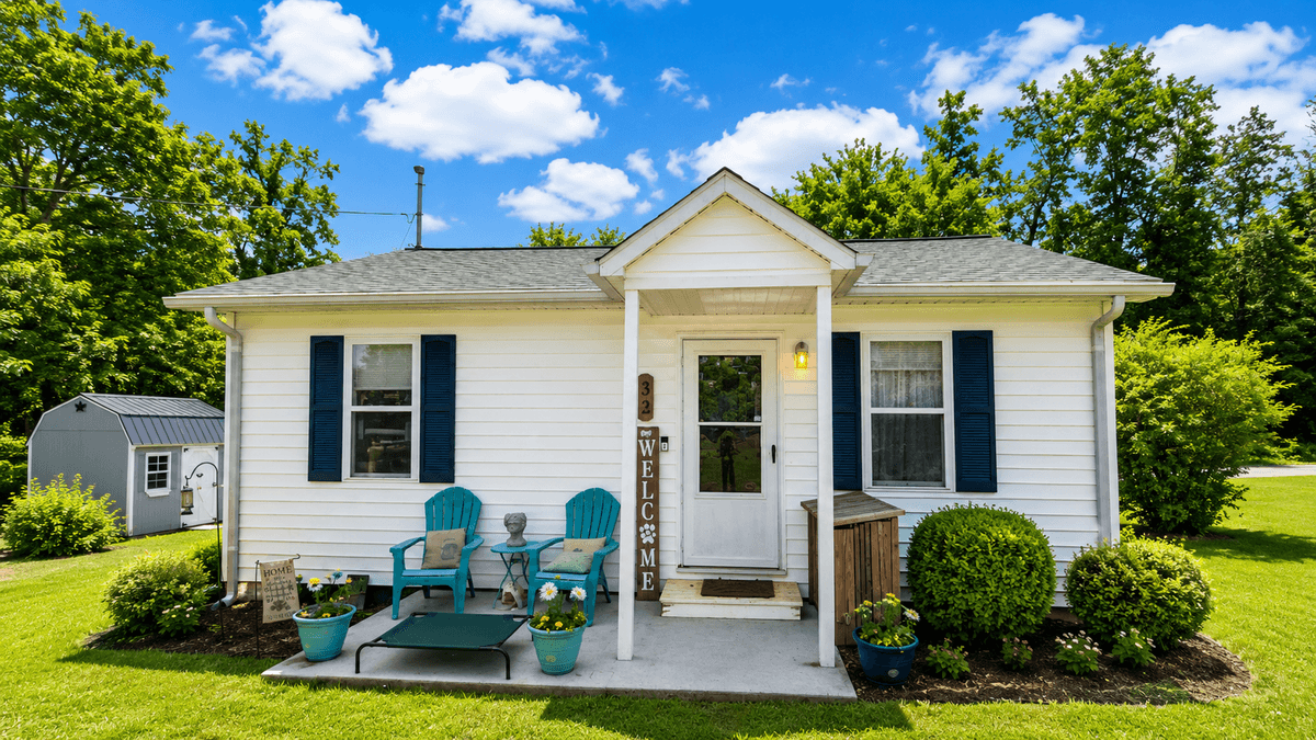 Image for Cozy 700 Sq. 2BR/1BA Ranch on.33 Acres+/-  Prince Edward County, VA