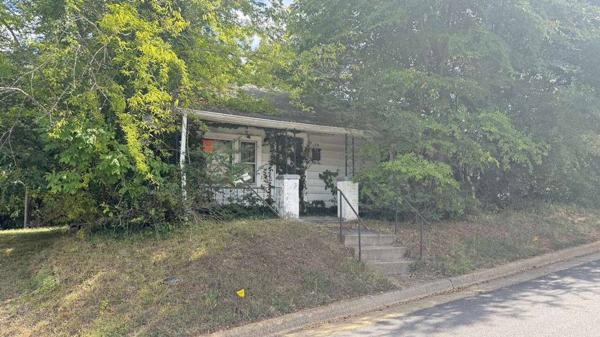 Judicial #3 (Vera Clay Poteat) PID: 21969, TACS # 119630, 129 Lincoln Street, Danville 24541