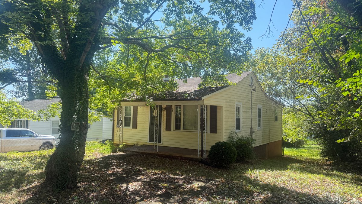 Judicial #7 (Nathaniel H. Tuggle and Betty R. Tuggle) , Tax Map 05 (04 )00 /36X, Account# 000736500, TACS# 658879,  Improved Lot  0.248 Acres +/- , 105 Eanes St Martinsville  24112