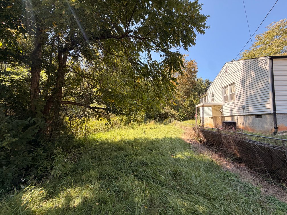 Non Judicial #9 (Magdalene H. Lieteau, et al. and Greg L. Lieteau) PID: 000486300, TACS # 699906, Vacant; Fourth Street, Martinsville 24112