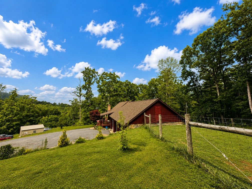 Image for Mountain Chalet on 7.34± Acres in Hot Springs VA, Minutes from The Omni Homestead Golf and Ski Resort