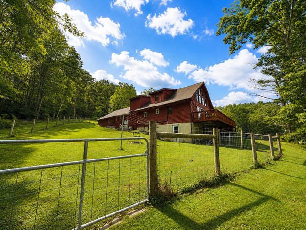 Image for Mountain Chalet on 7.34± Acres in Hot Springs VA, Minutes from The Omni Homestead Golf and Ski Resort