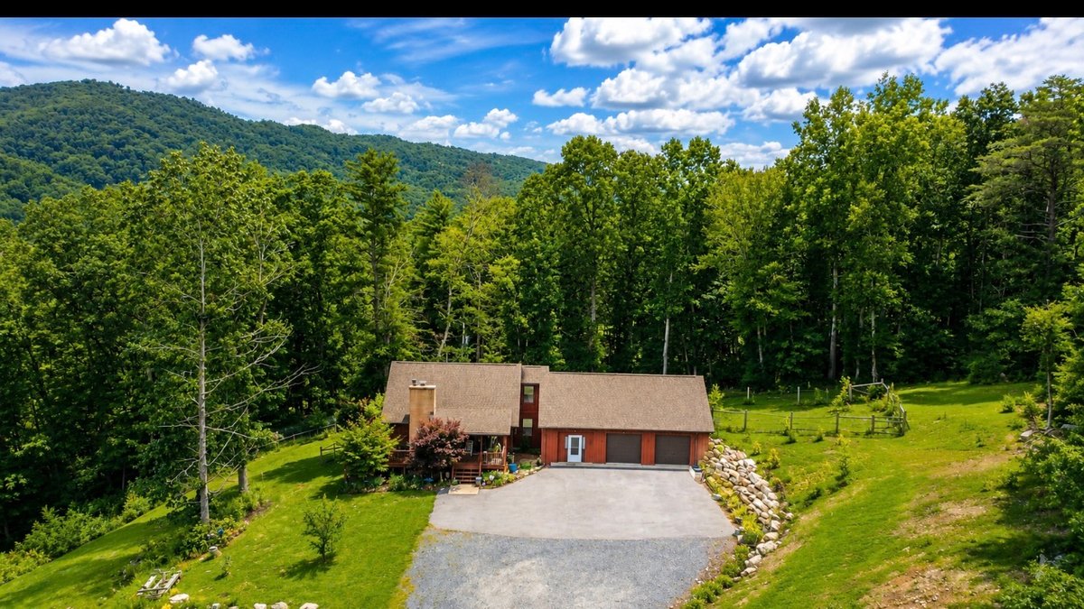 Image for Mountain Chalet on 7.34± Acres in Hot Springs VA, Minutes from The Omni Homestead Golf and Ski Resort