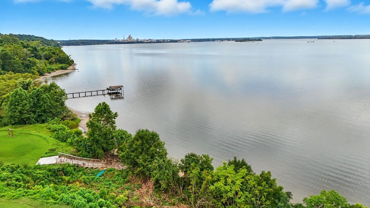Image for James River Waterview Residential Development - 28± Acres - Jordan Point