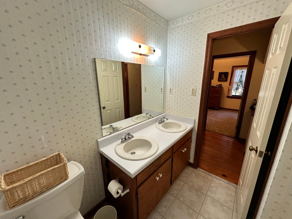 Image for Estate of David & Phyllis Ahlberg: 4 Bed/ 3 Bath,  2352 Sq. in the Brandermill Development - 13903 Sterlings Bridge Rd