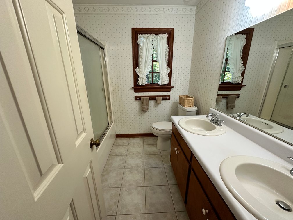 Image for Estate of David & Phyllis Ahlberg: 4 Bed/ 3 Bath,  2352 Sq. in the Brandermill Development - 13903 Sterlings Bridge Rd