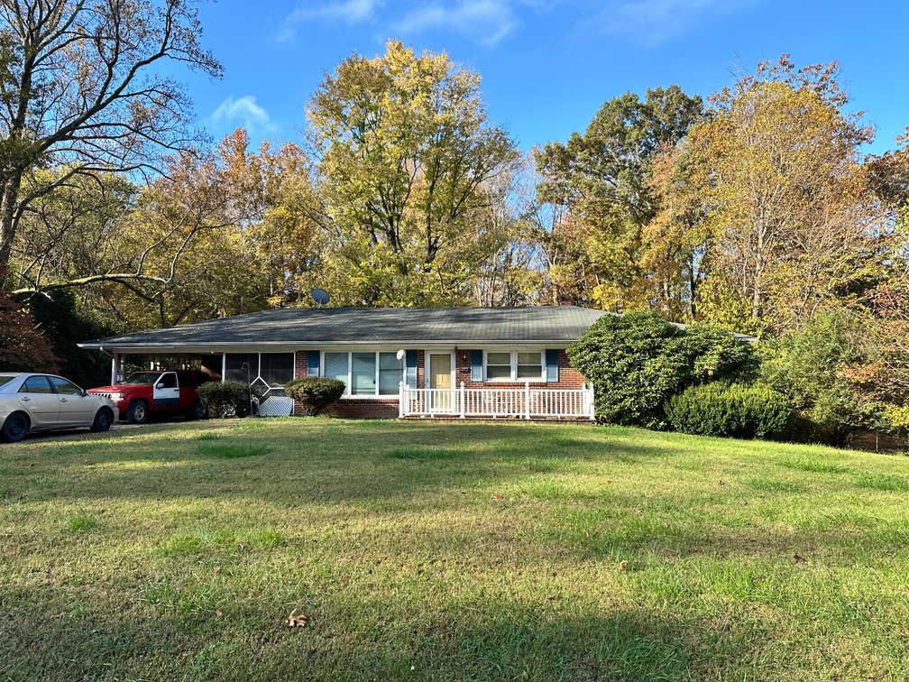Judicial #9 (Amber Easley) Parcel Tax ID- 74672, TACS#439073,  1.165 Acres+/- Residential, 3 bed/2 bath, 1188 Sq., Built 1968,  167 Lexington Avenue, Danville 24540