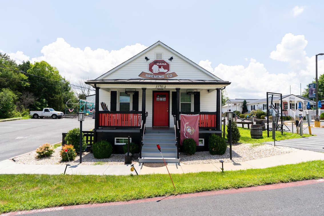 Image for Income Producing Multi-Tenant Commercial Retail Center - 6 Buildings on 1.59 Acres - Elkton VA