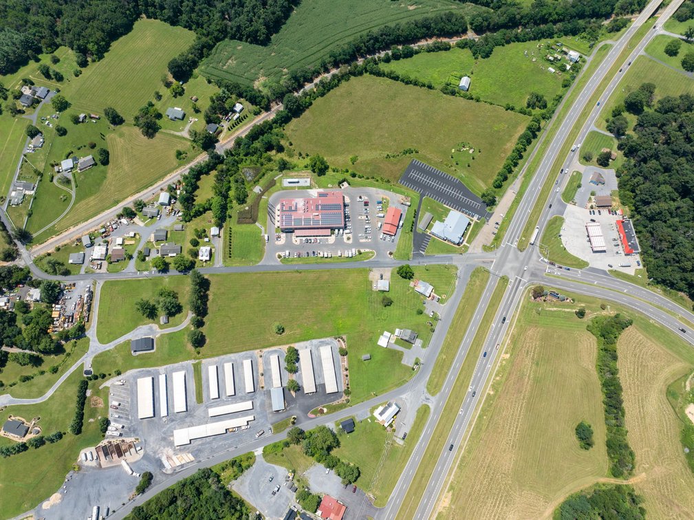 Image for Income Producing Multi-Tenant Commercial Retail Center - 6 Buildings on 1.59 Acres - Elkton VA