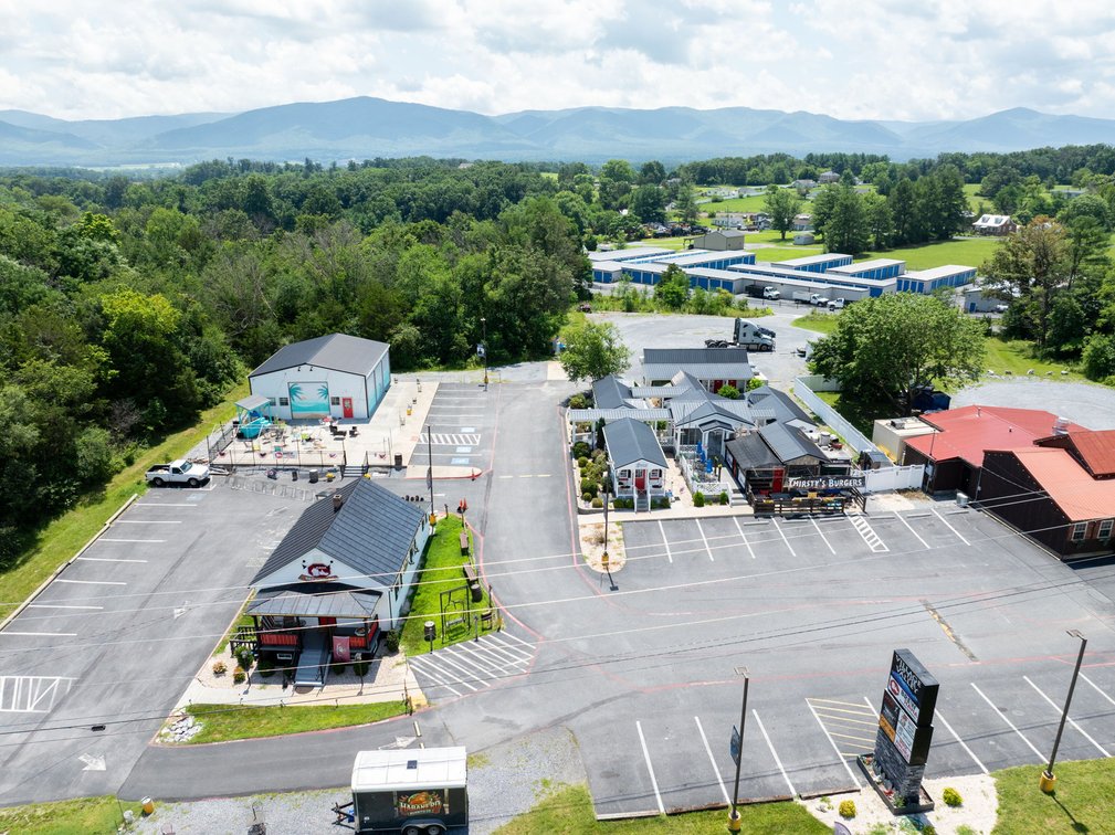 Image for Income Producing Multi-Tenant Commercial Retail Center - 6 Buildings on 1.59 Acres - Elkton VA