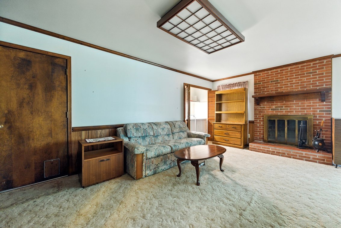 Image for WATERFRONT ESTATE AUCTION 