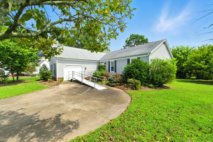 Image for WATERFRONT ESTATE AUCTION 