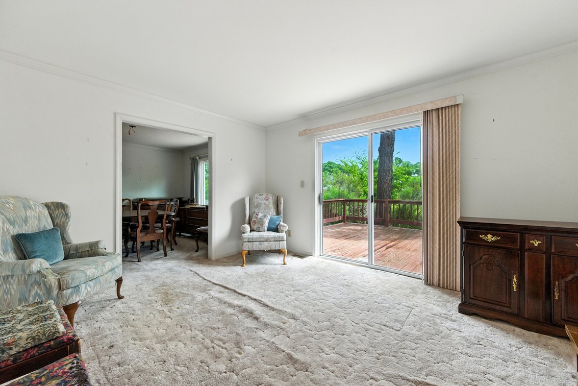 Image for WATERFRONT ESTATE AUCTION 