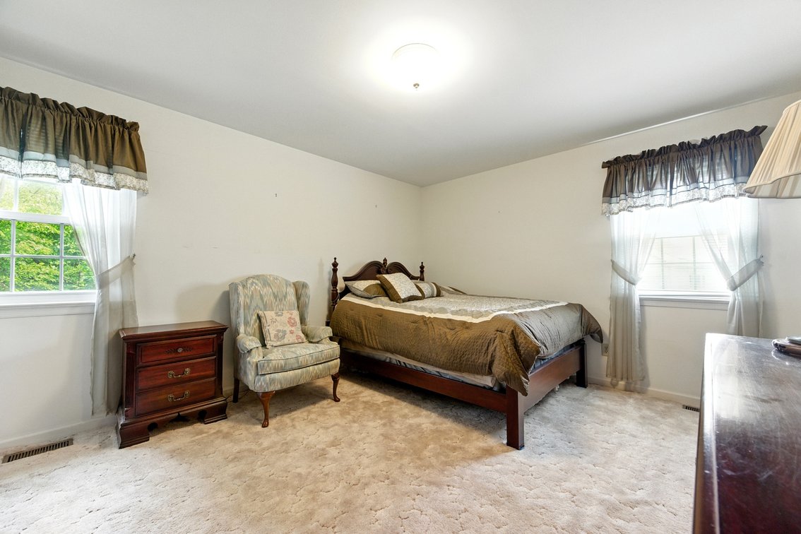 Image for WATERFRONT ESTATE AUCTION 