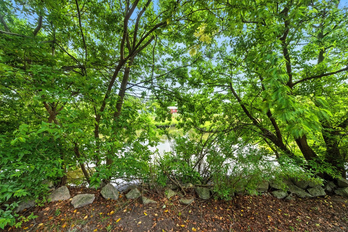 Image for WATERFRONT ESTATE AUCTION 