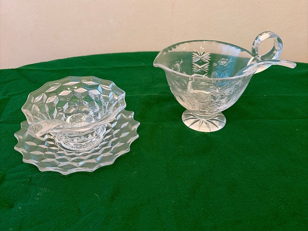 Crystal footed gravy picture with crystal ladle