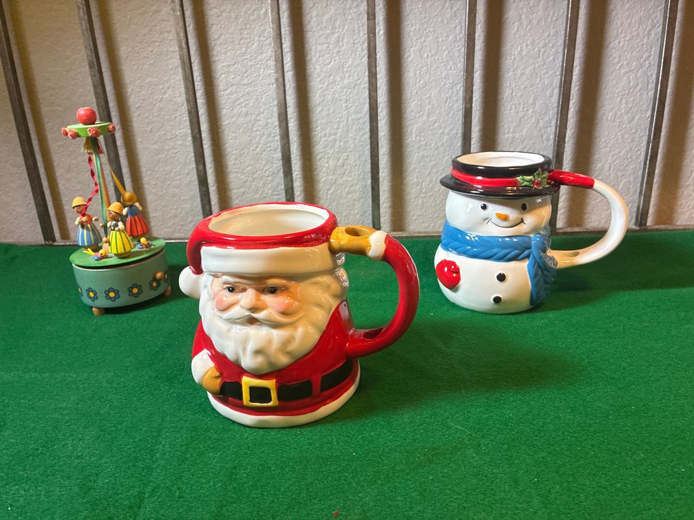 Christmas mugs and musical merry-go-round