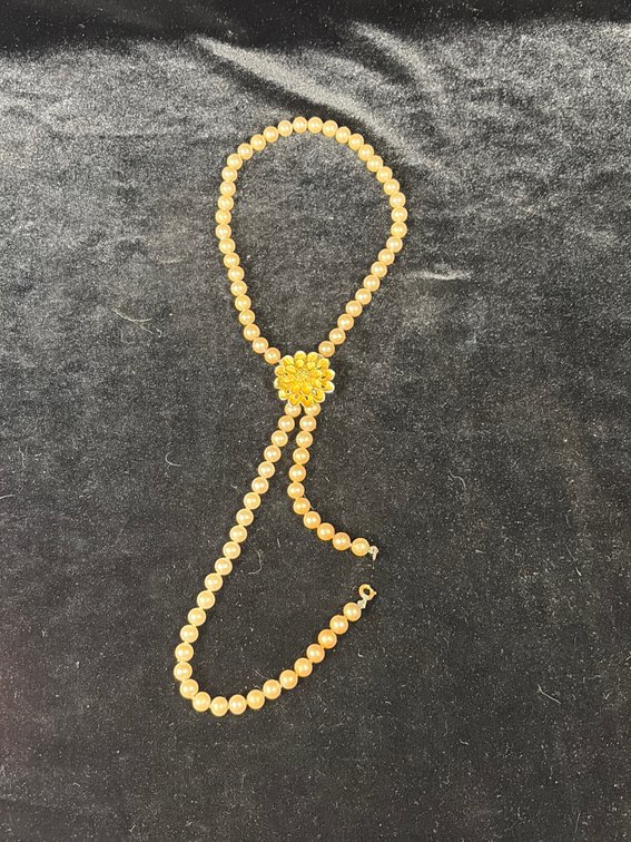 Vintage ladies dress necklace