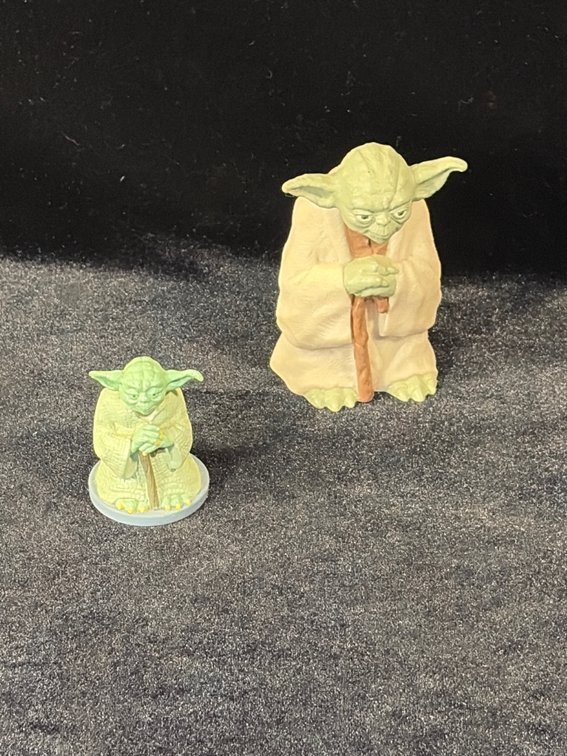 Yoda figurines