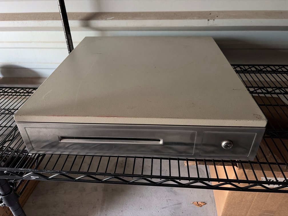 Large electronic cash drawer