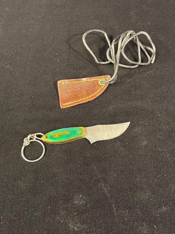 Handcrafted Damascus mini half with sheath