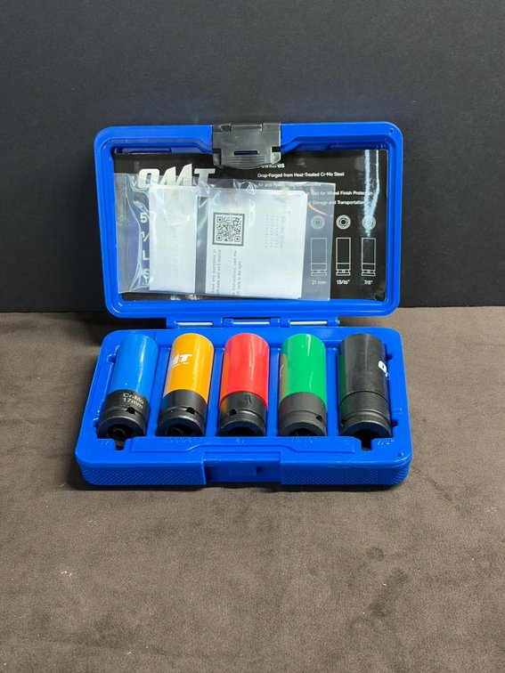 Half inch impact lug nut socket set