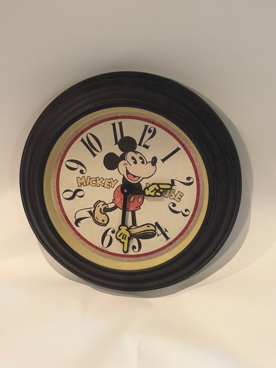 Vintage Mickey Mouse clock