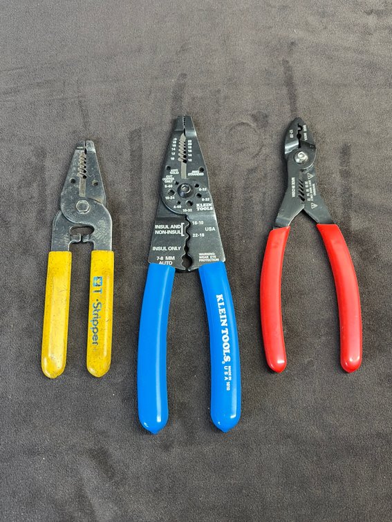 Wire stripper electrical pliers