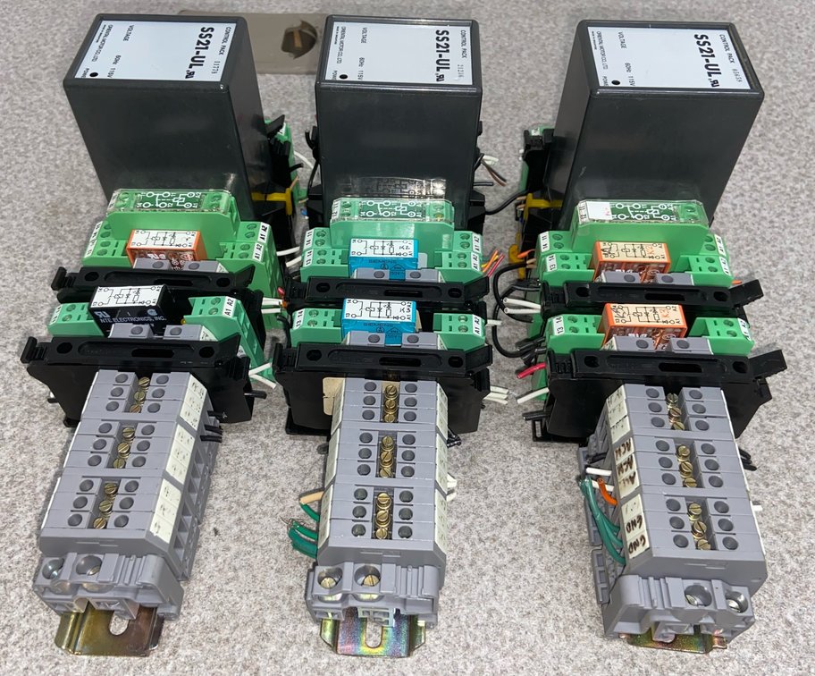 63. 3ea Terminal Strips with Oriental Motor SS21-UL Power Packs & Misc. Other Components