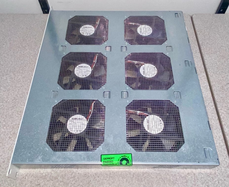 72. Knurr 19” CoolBlast Cooling Fan Module, 6ea Fans in a 1U Package, 115-230VAC Input Power