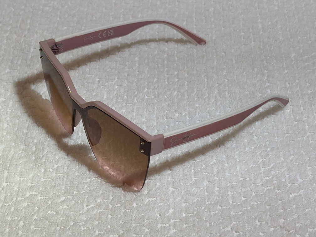 Jessica Simpson pink sunglasses