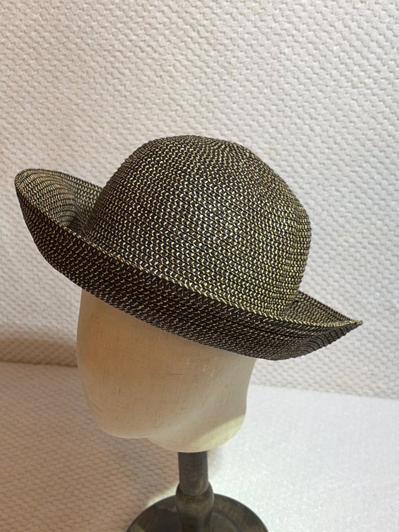 Ladies hat