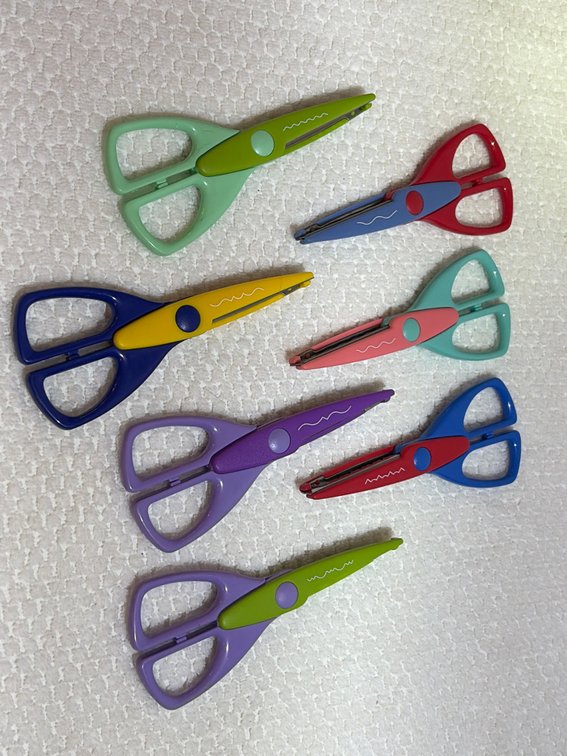 Shape scissors