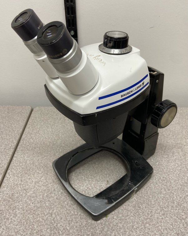 16. B&L StereoZoom 4 Microscope 0.7-3X with 15X Wide Field Eyepieces on A Stand