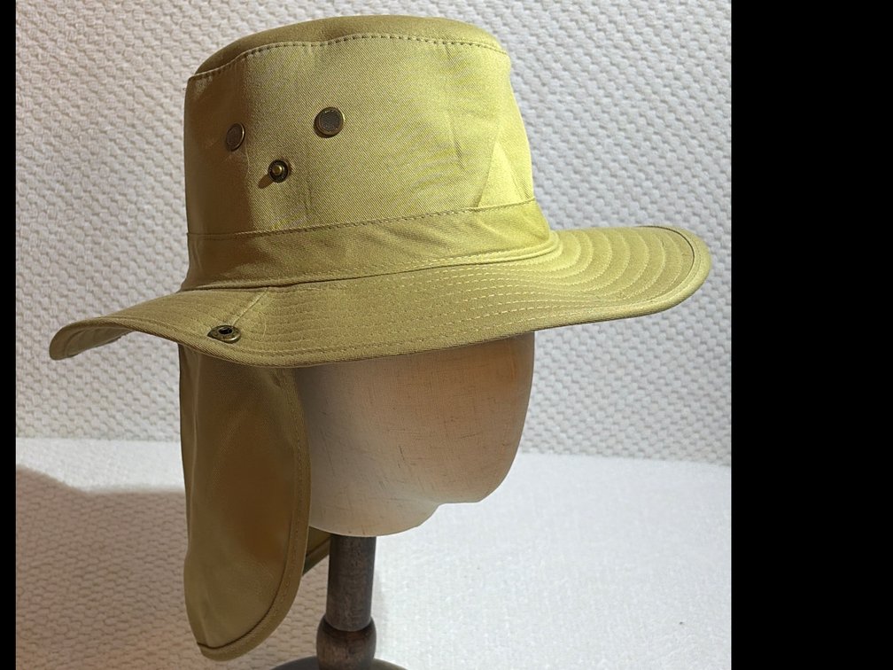 Boonie hat with neck flap