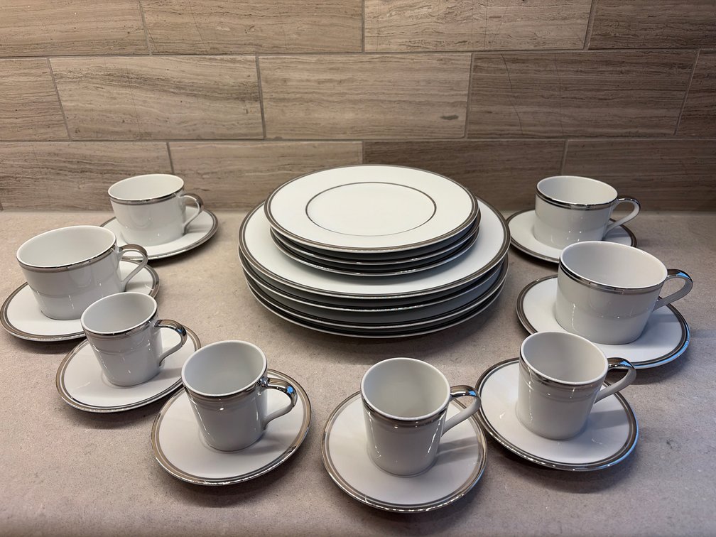 Ralph Lauren China service for four made in Portugal