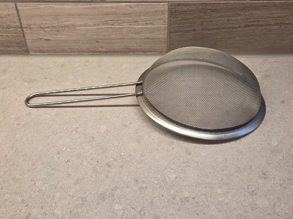 small stainless steel mesh strainer