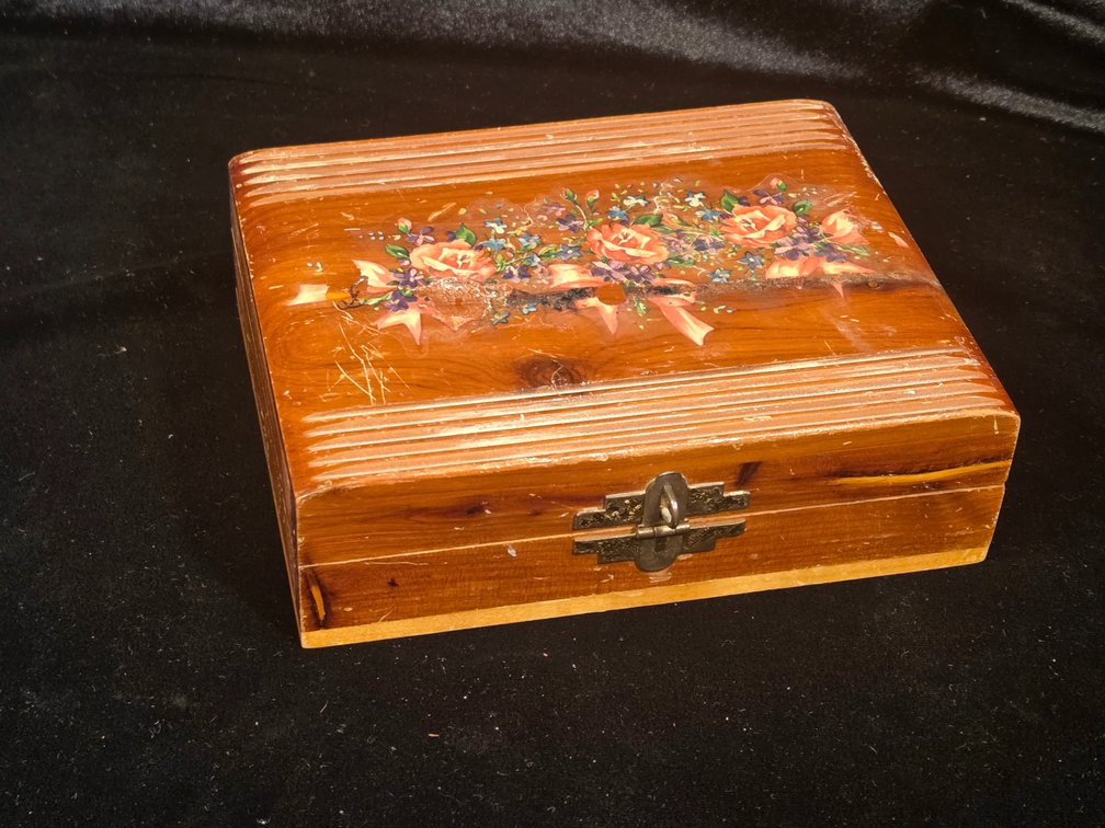 Vintage Wooden Trinket Box with Trinkets