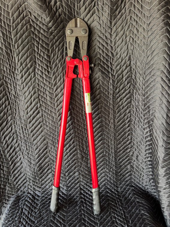 Pittsburgh 36 inch bolt cutter