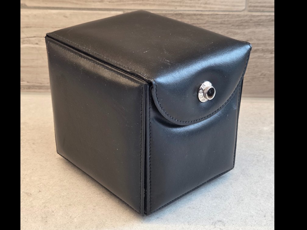 Underwood Single Watch Wonder Fitted Box with Eyeglass lense cleaning cloths