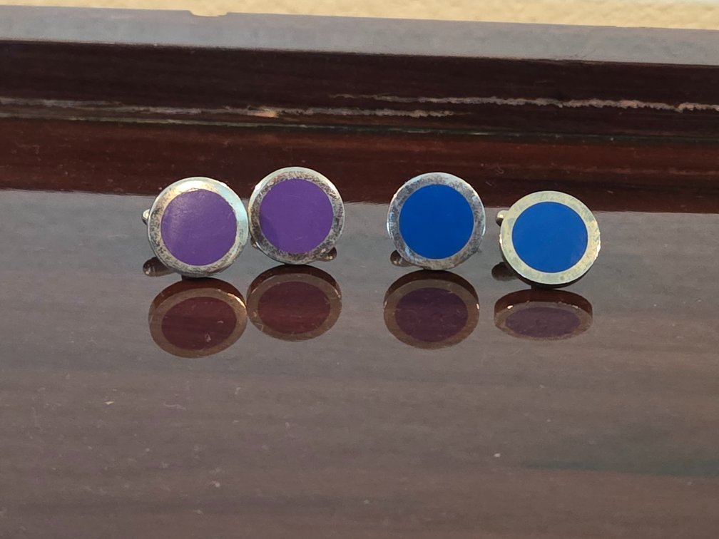 2 pairs of Cufflinks