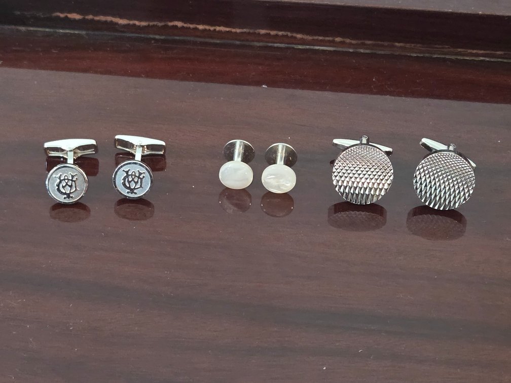 3 pairs of cuff links