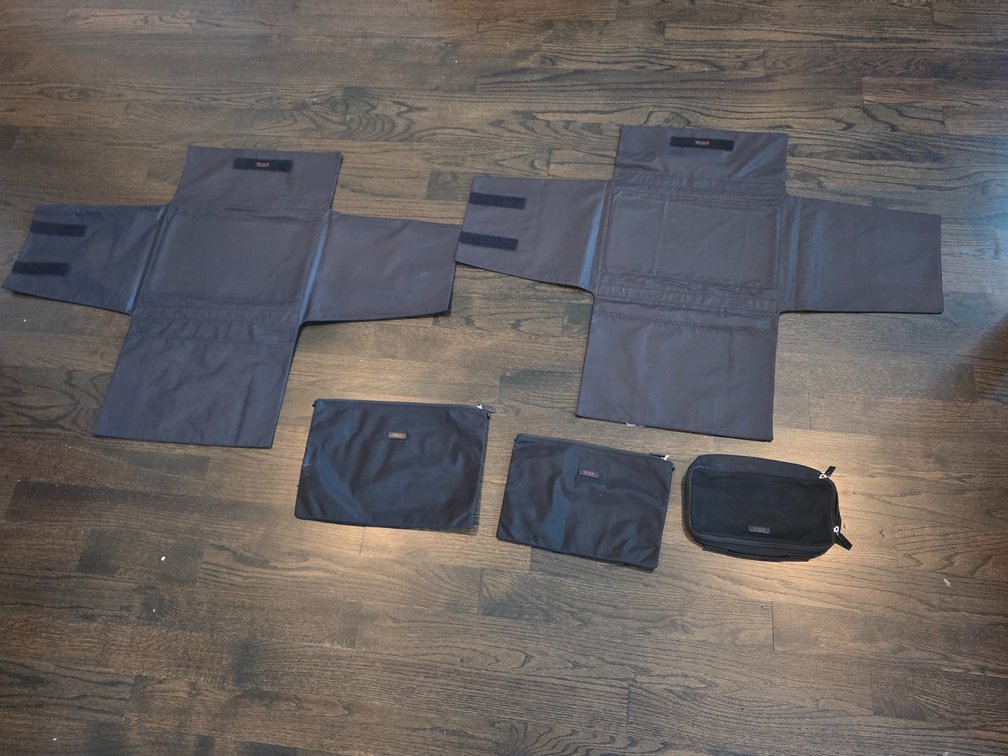 5 pc Tumi Smart Travel Clothes Minimizing Packs