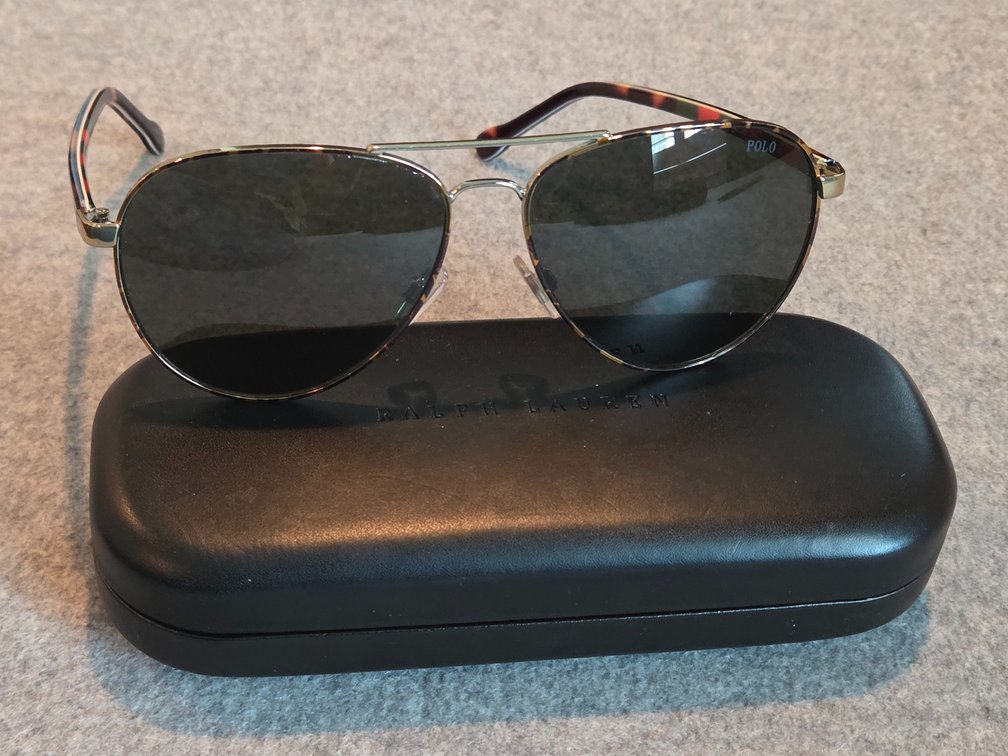 Polo Ralph Lauren aviator sunglasses with case