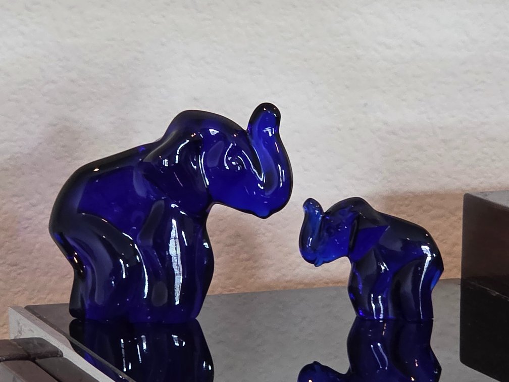 Official Moser "Elephant" Figurine Collection, The Mother and The Calf