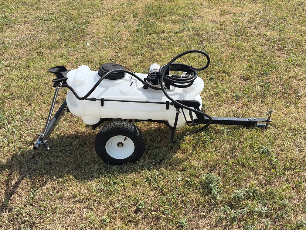Spray rig what two GPM DC pump trailer mounted for garden tractor
